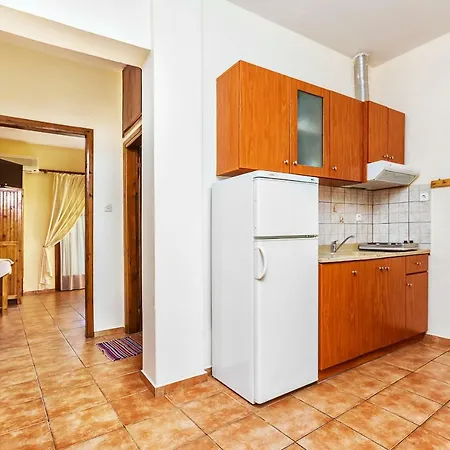 Xenios Loutra Village Karnagio Apartment *