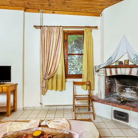 Xenios Loutra Village Karnagio * Loutra (Kassandra)